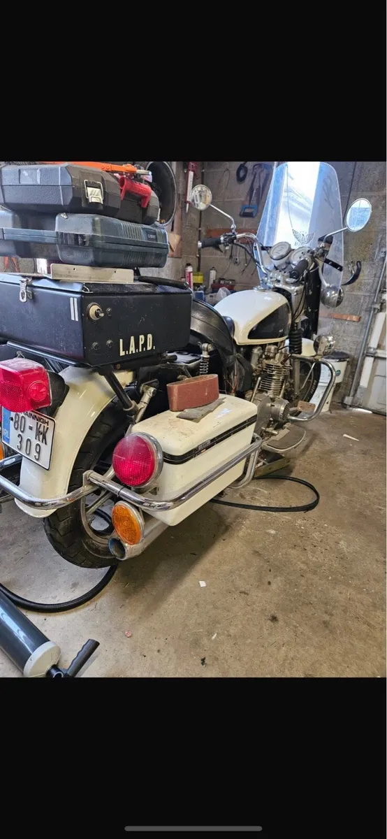 1980 Kawasaki KZ1000 - Image 2