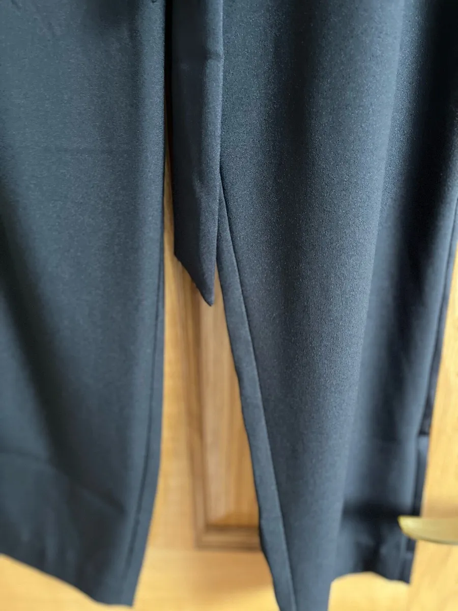 Oasis black trousers 12s - Image 3