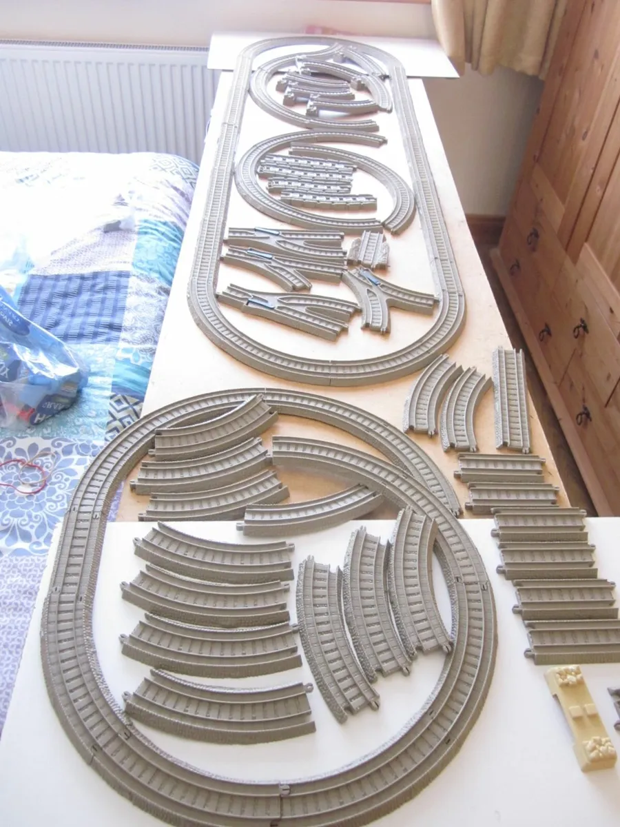 Thomas the Tank Engine Tracks/Stations - Image 1