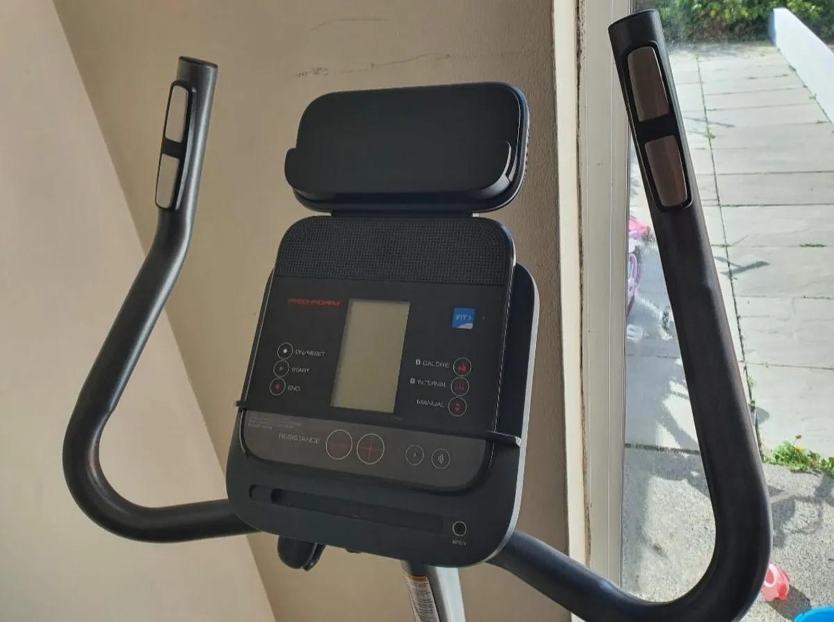 Excercise bike - Image 3