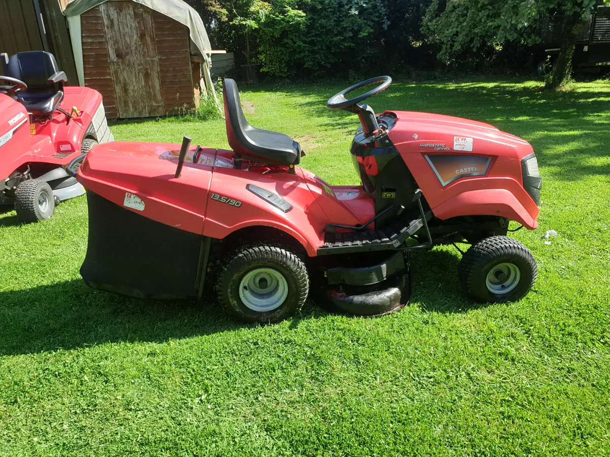 RIDE ON LAWNMOWER  €1250   LAOIS - Image 1