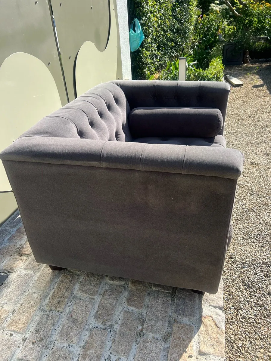 Love seat by paul Costello - Image 4