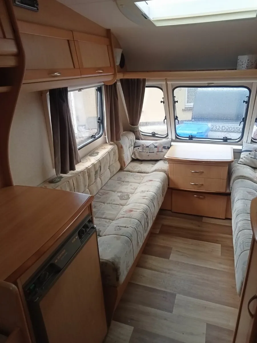 Caravan - Image 3