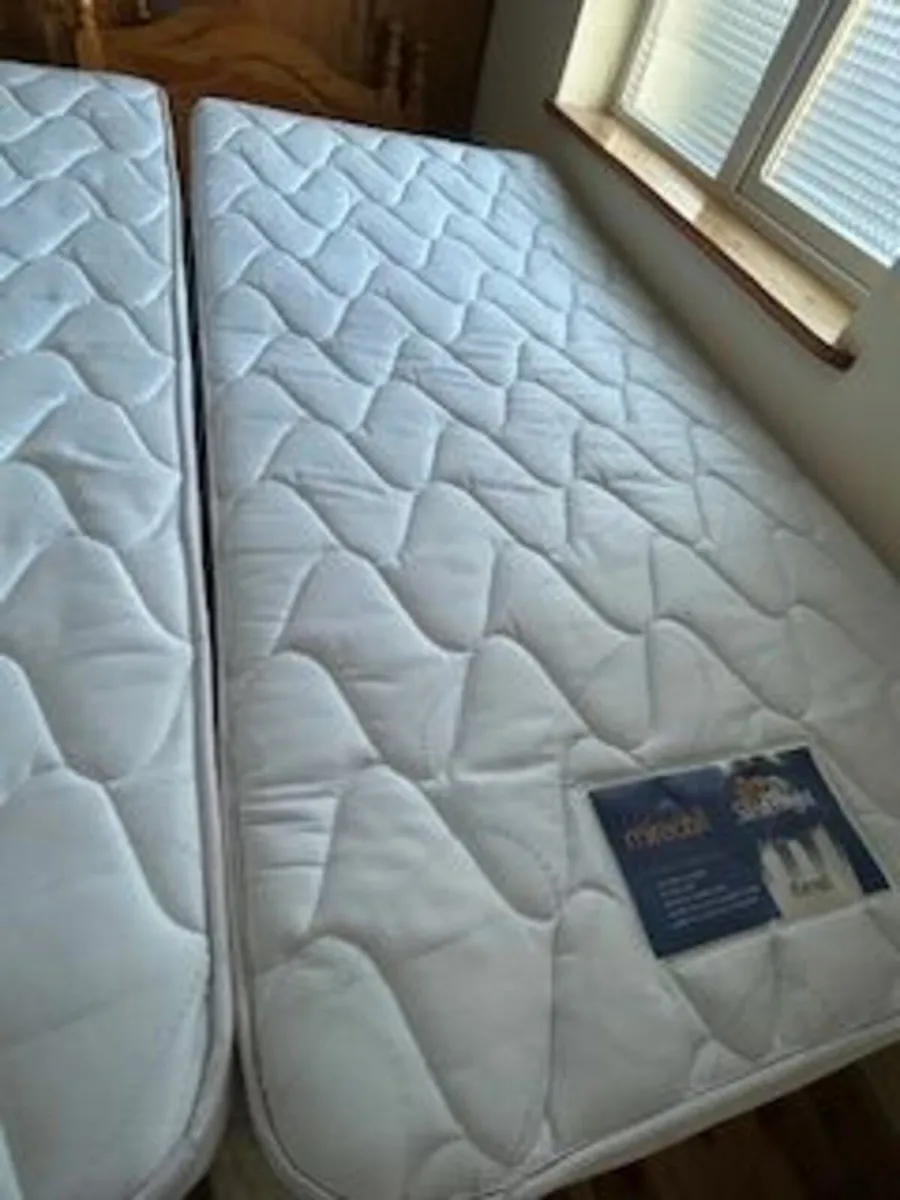Single mattresses  x 4 - Image 4