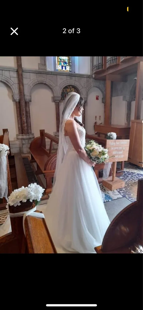Wedding dress - Image 2