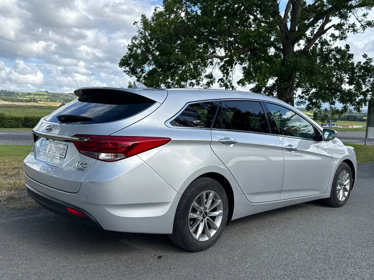 Hyundai i40 2015 SE NAV 1.7 Trade Sale - Image 4