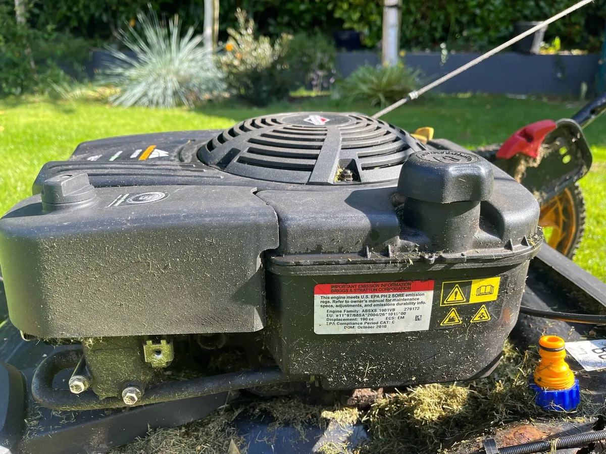 Lawnmower engine - Image 2