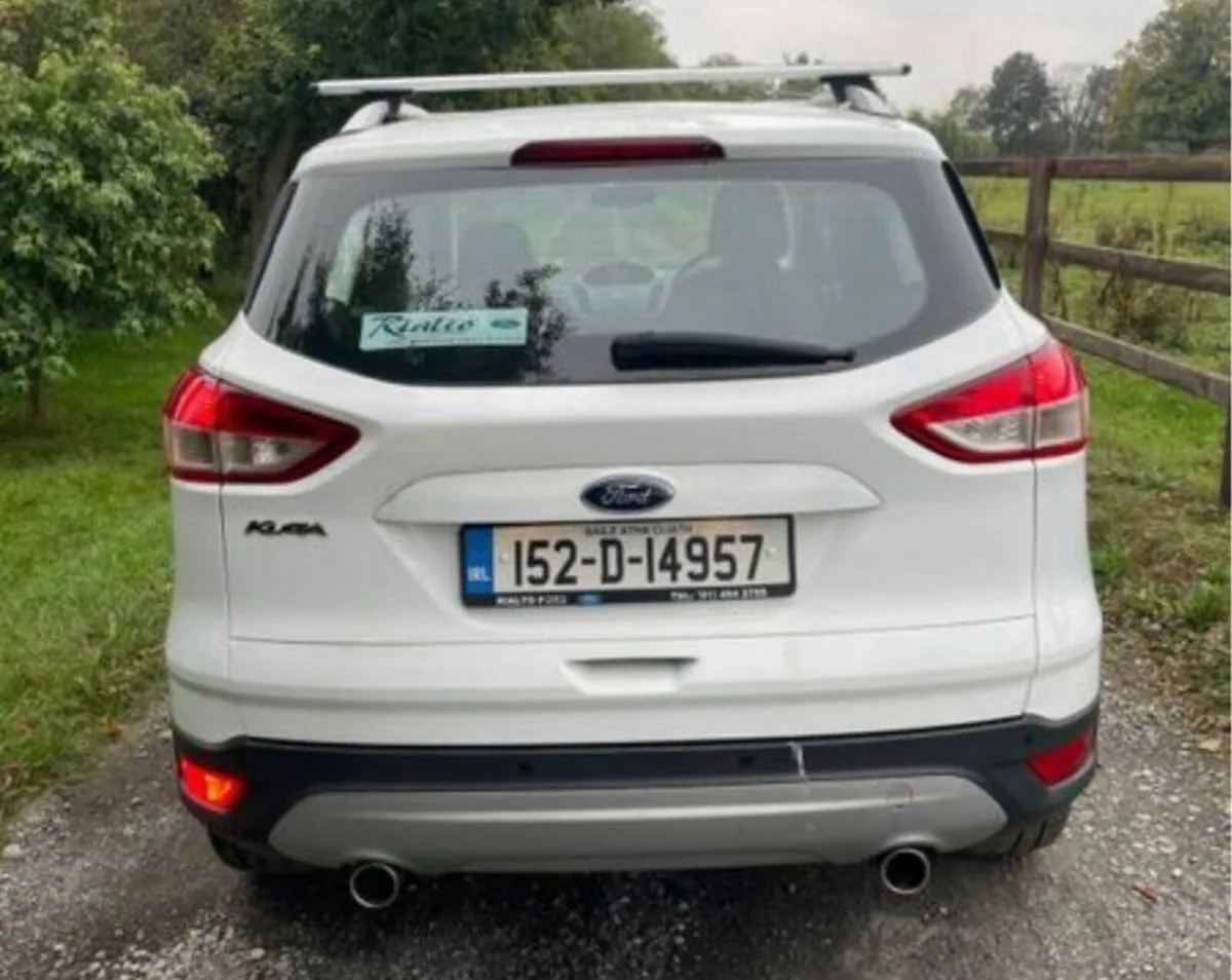 Ford Kuga Commercial 2015 - Image 4