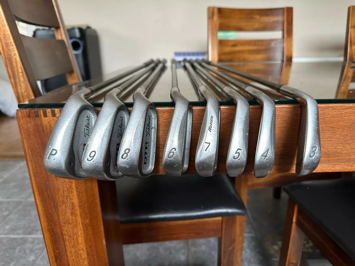 Good set of Golf clubs - Image 2
