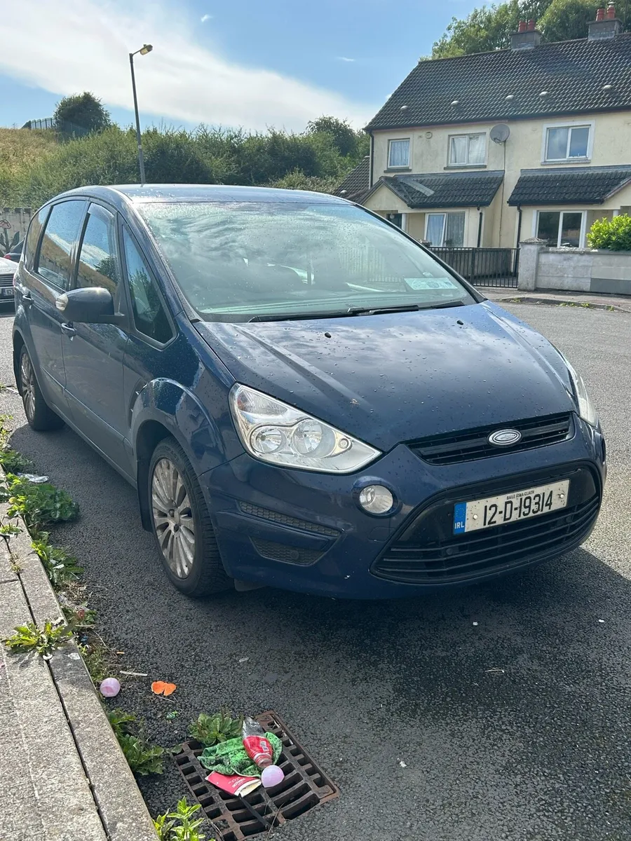 2012 Ford S-Max Zetec - Image 2