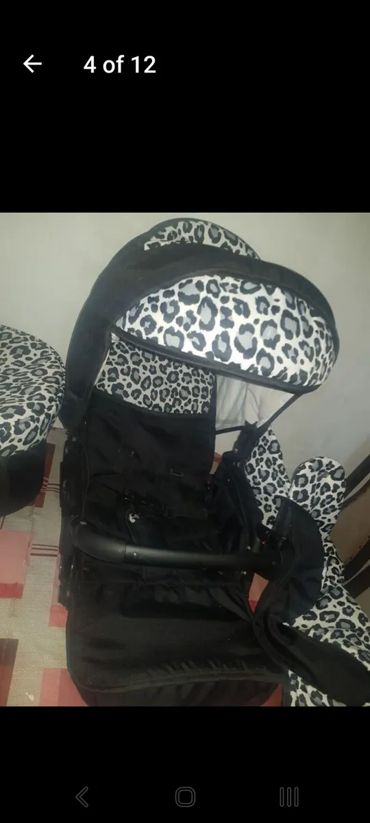 New buggy with carrycot - Image 2