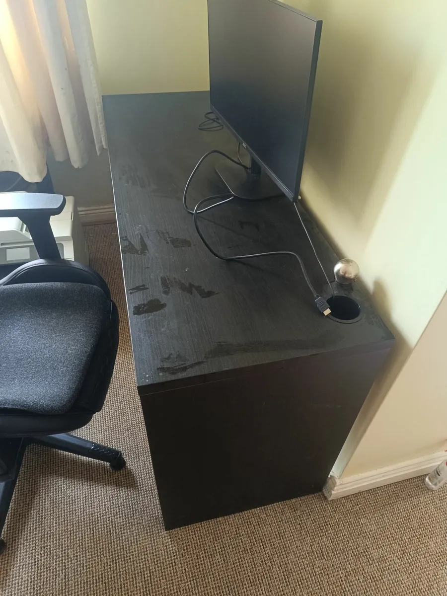 Office Desk - Image 3