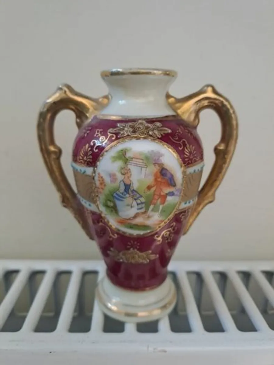 Limoges mini vase - Image 1