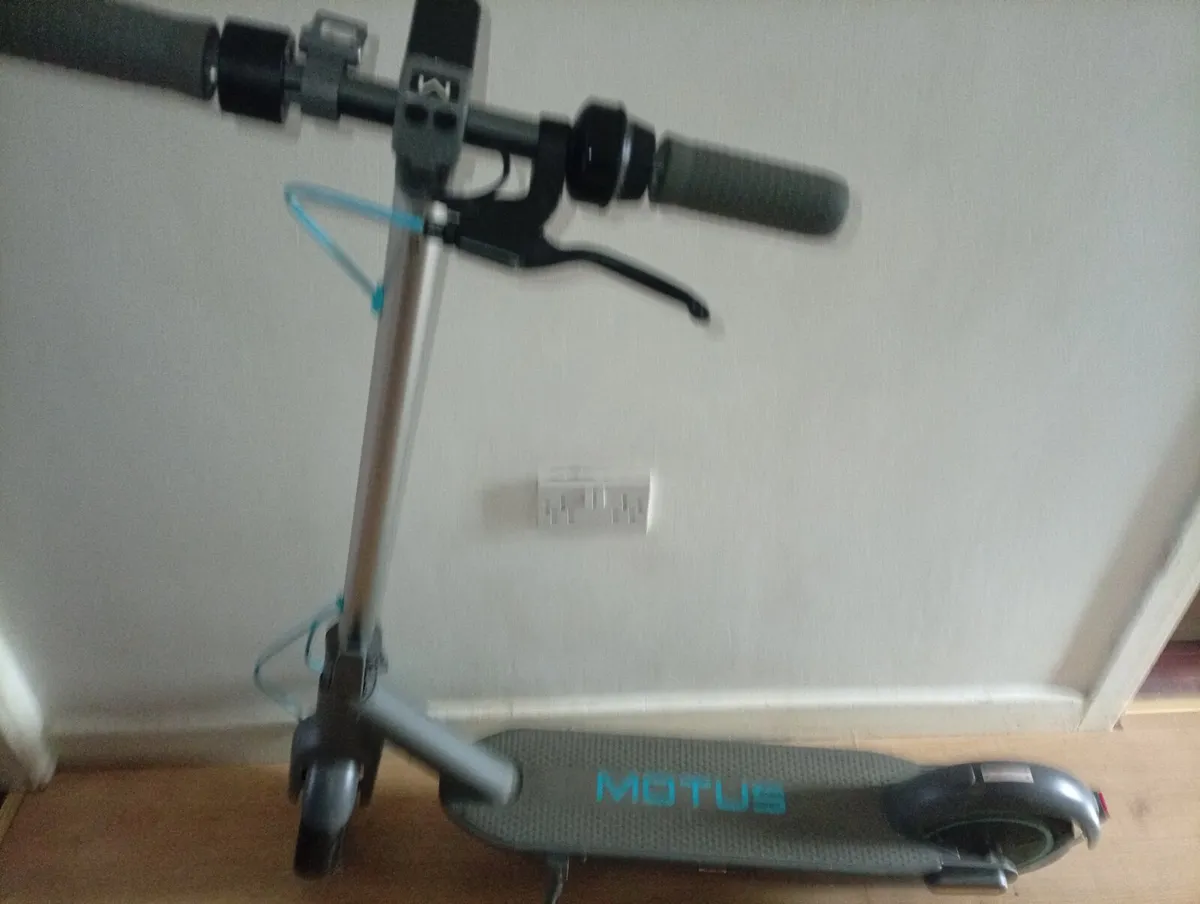 Electric scooter