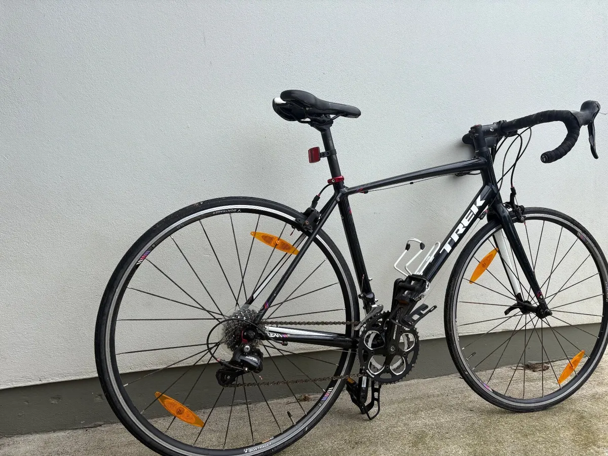 Trek Lexa S Women's Road Bike - Great Condition. - Image 2