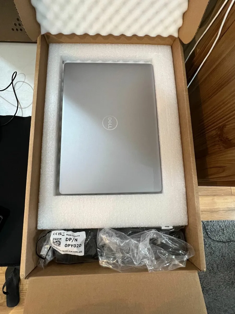 Massive Gamer Dell Ultra 7 32GB 2TB 4060 8GB Kit - Image 2