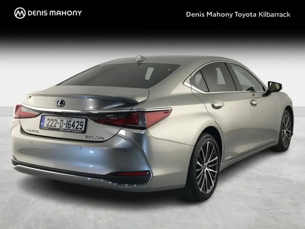 Lexus ES DYNAMICS 4DR AUTO - Image 2