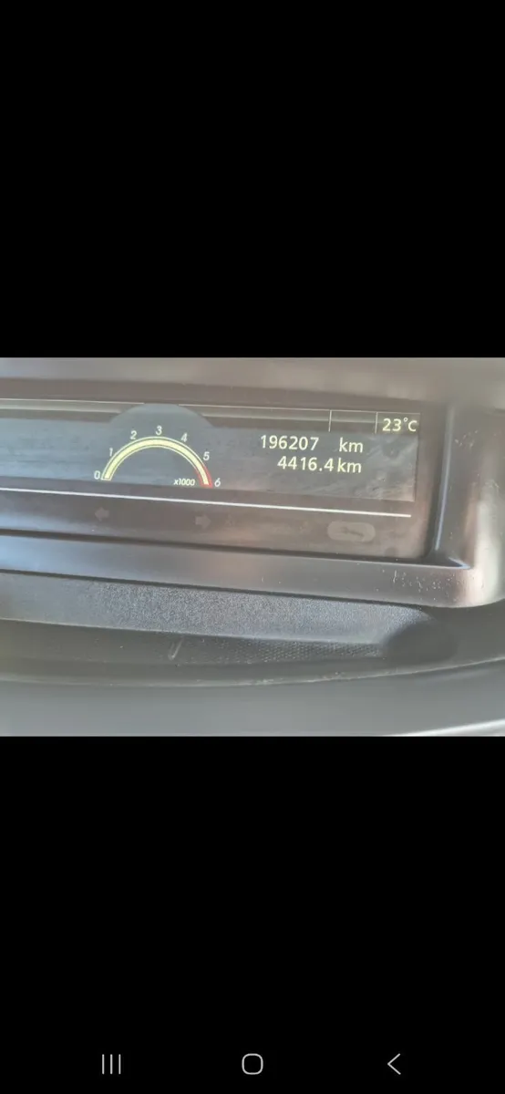 Renault Grand Scenic 2010 7 Seats - Image 2