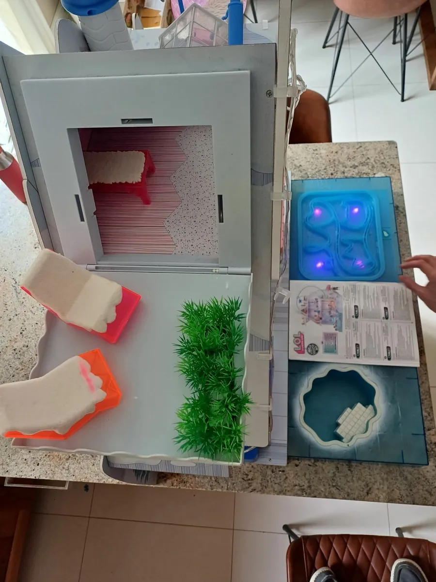 Toys - Image 4