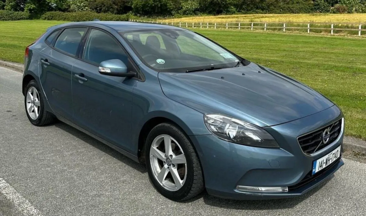 Volvo V40 2014 NCT NCT 02/26 - Image 1