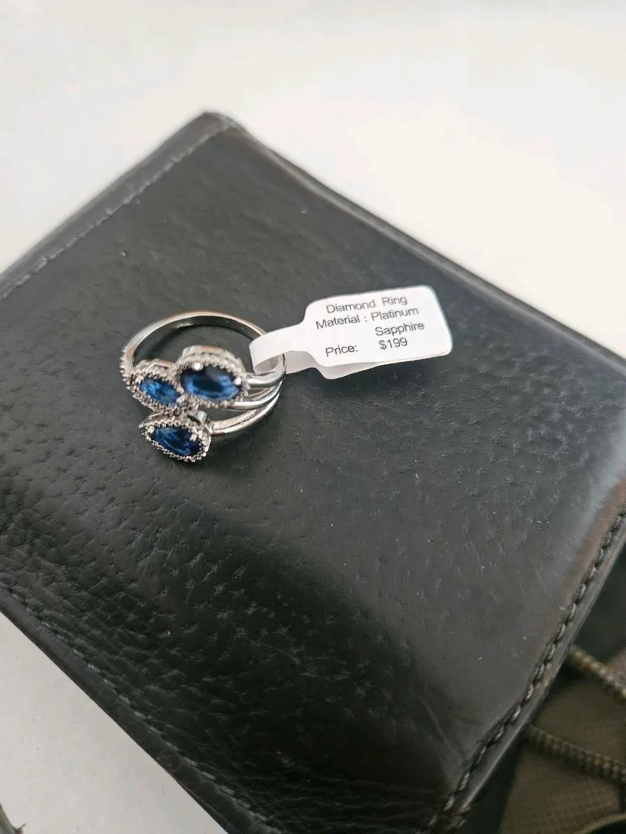 Sapphire ring - Image 2