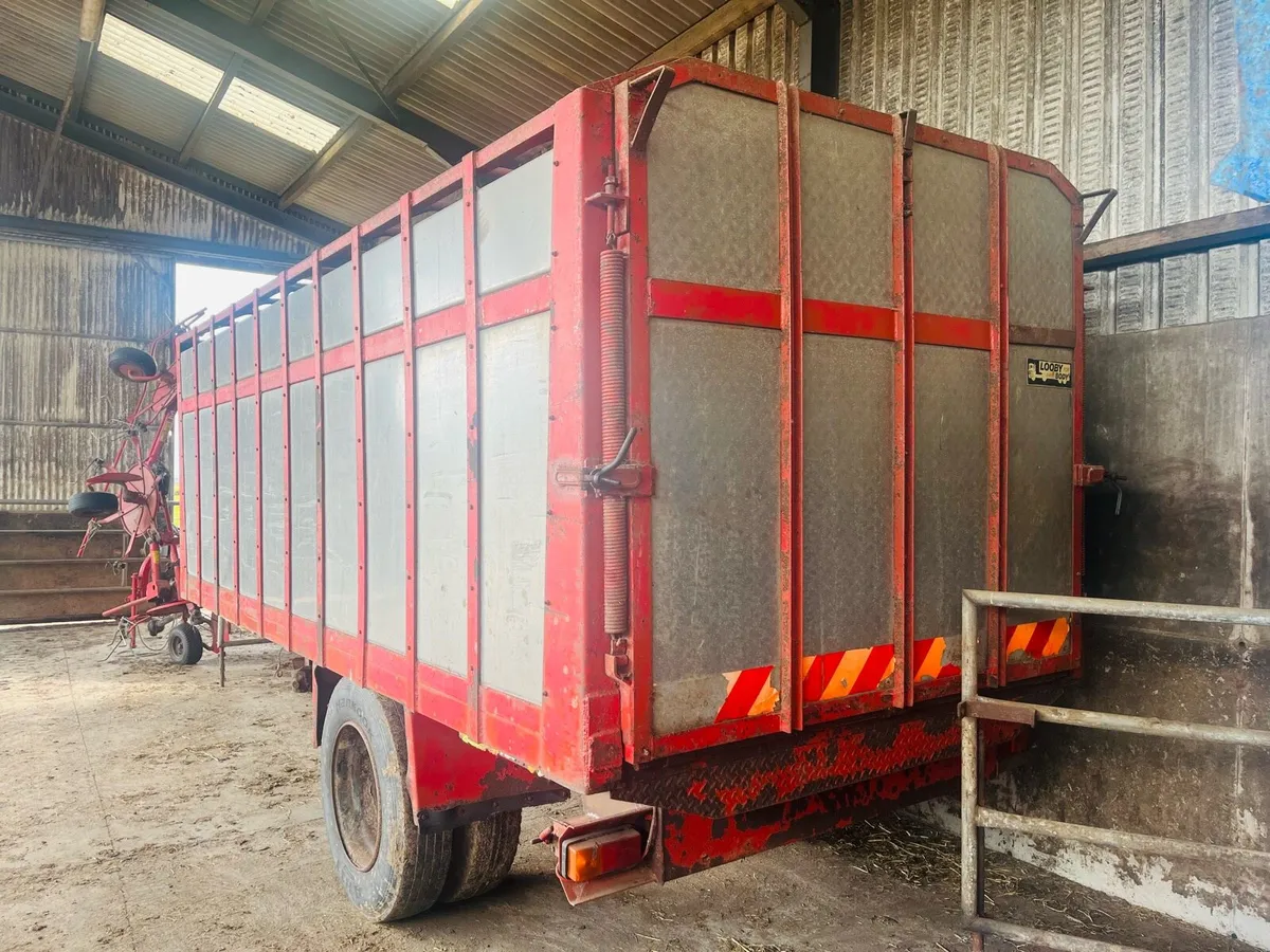 Looby 18ft cattle trailer - Image 1