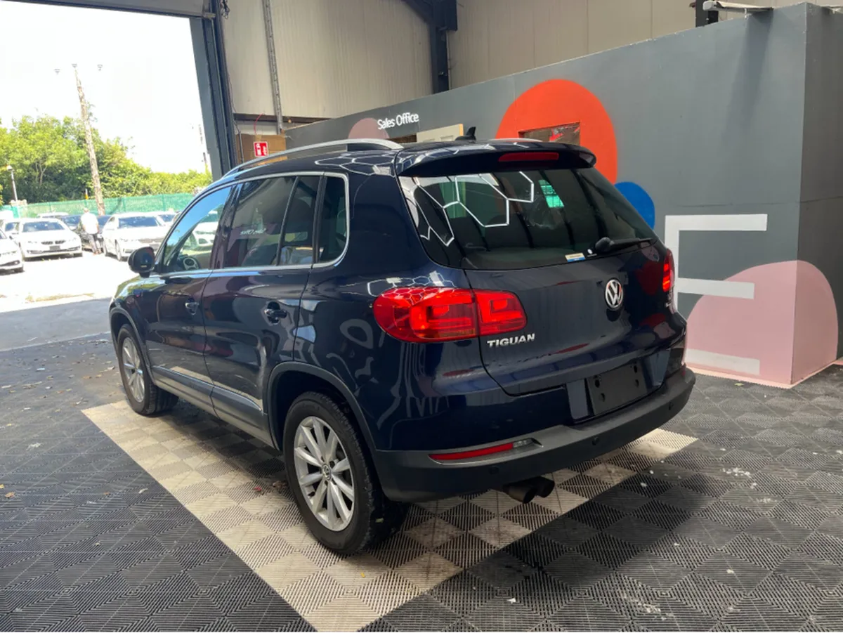 Volkswagen Tiguan ONLY €16950! TIGUAN AUTOMATIC LO - Image 4