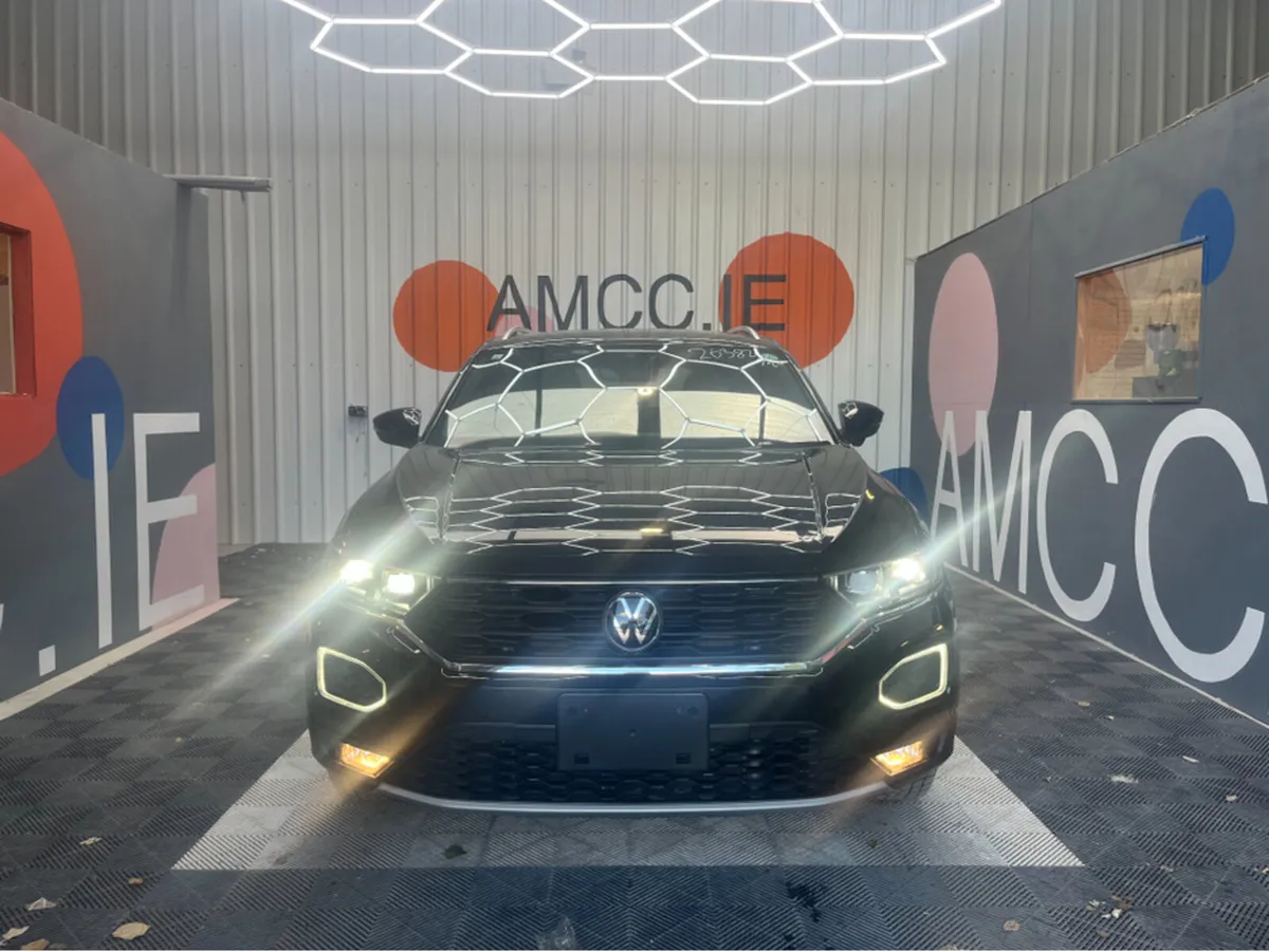 Volkswagen T-Roc 2.0 TDI SPORT / 71k KMs / REVERSE - Image 1