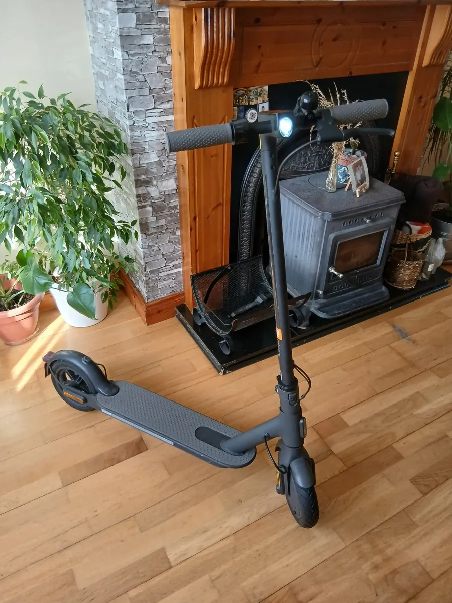 Electric scooter - Image 1