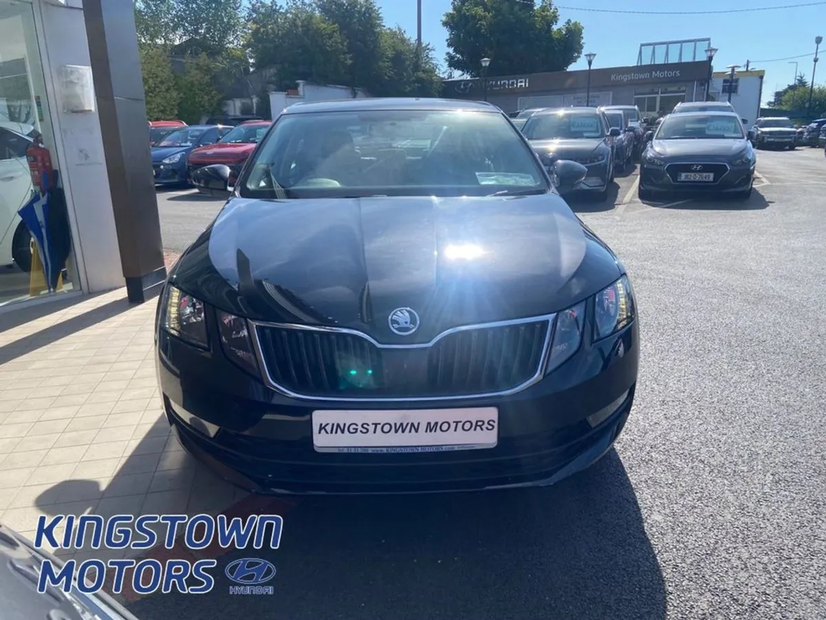 Skoda Octavia Ambition 1.0tsi 115HP 4DR - Image 2