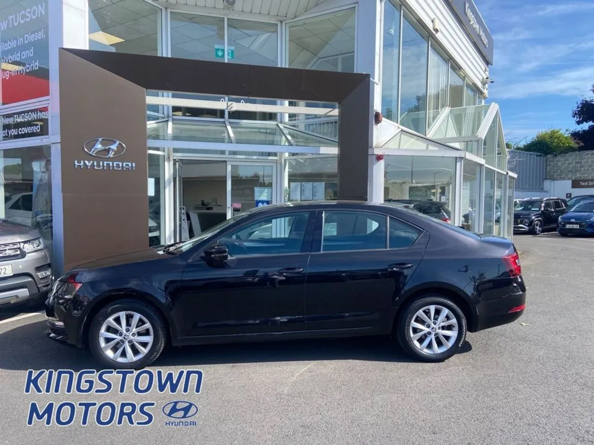 Skoda Octavia Ambition 1.0tsi 115HP 4DR - Image 3
