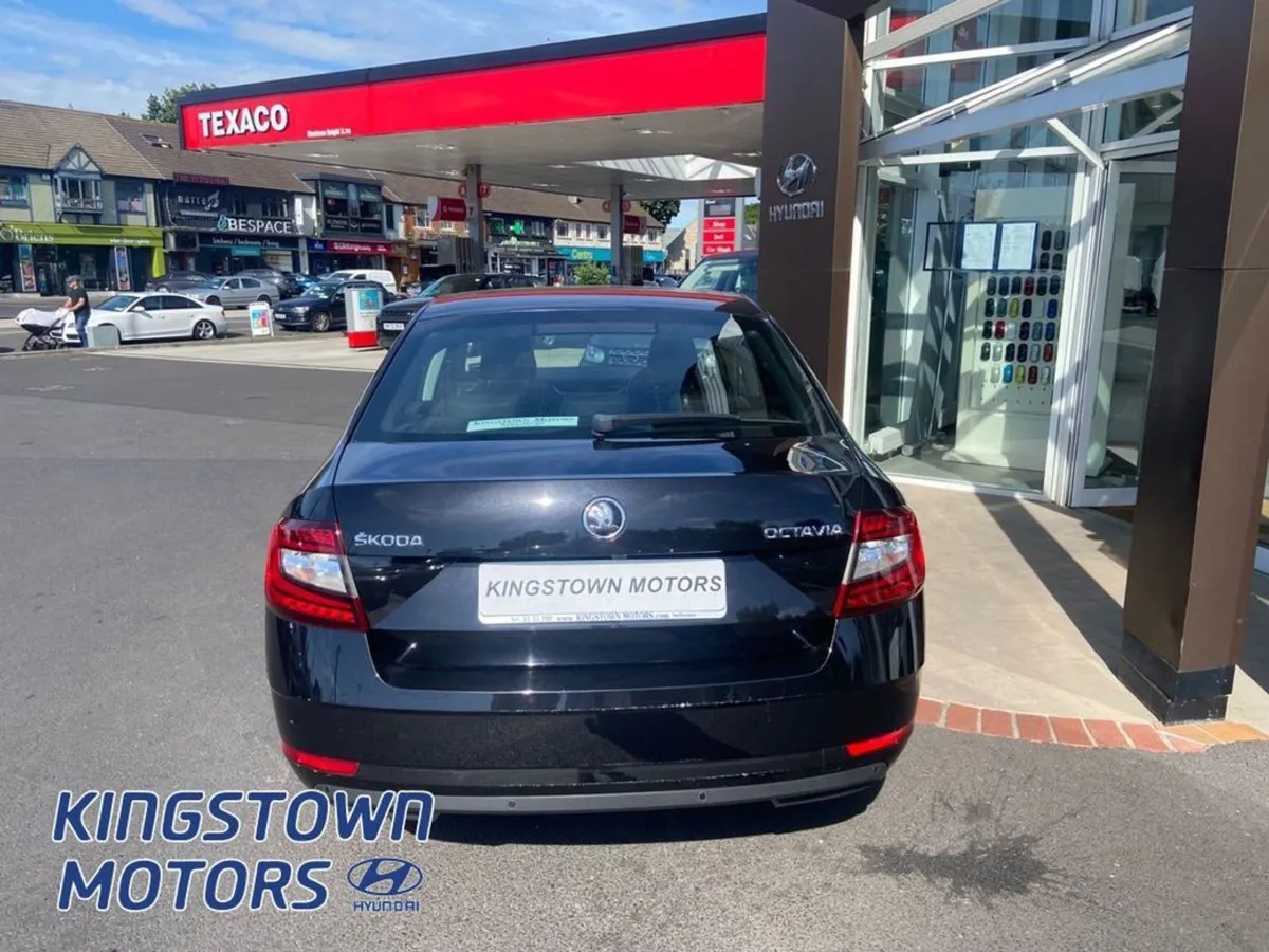 Skoda Octavia Ambition 1.0tsi 115HP 4DR - Image 4