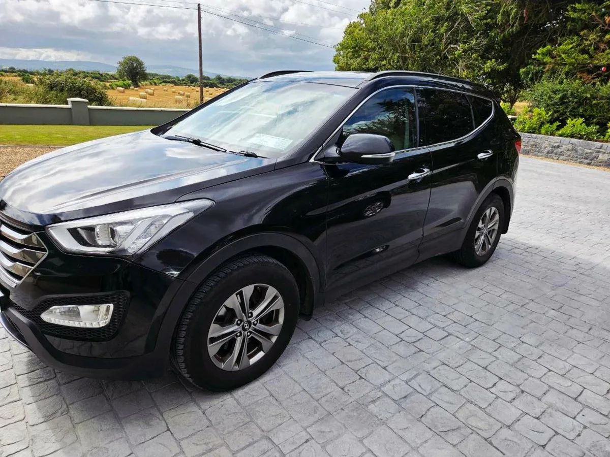Hyundai Santa Fe 2016 4X4  Executive Plus  4 WD - Image 1