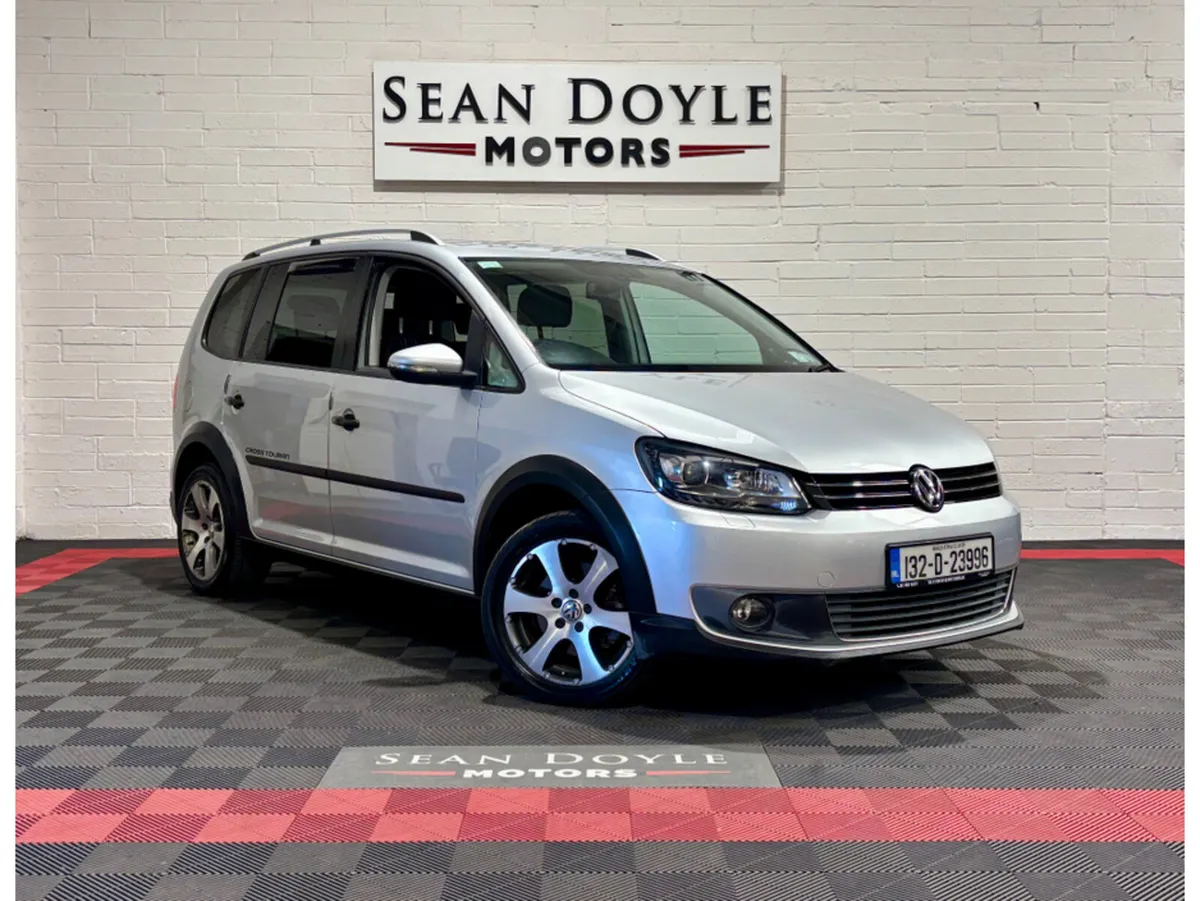 Volkswagen Touran CROSS 1.4 TSI 7 SEATER AUTO - Image 1