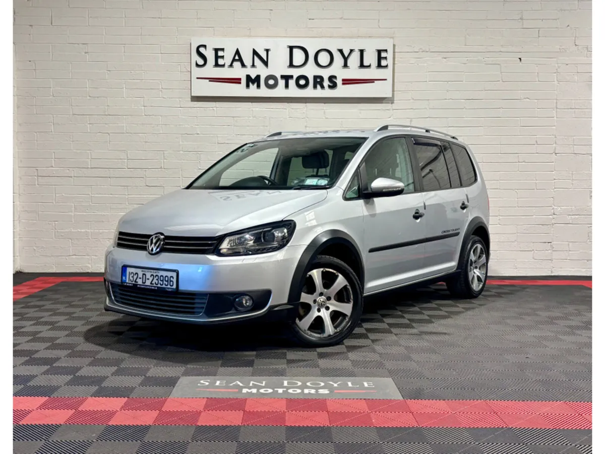 Volkswagen Touran CROSS 1.4 TSI 7 SEATER AUTO - Image 2