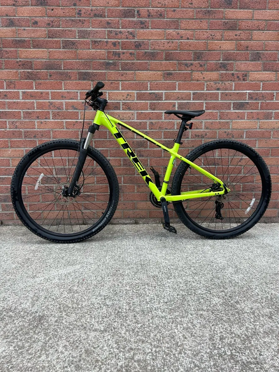 Trek Marlin 5 Mountain Bike - Image 1