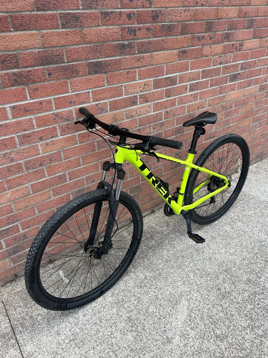 Trek Marlin 5 Mountain Bike - Image 2