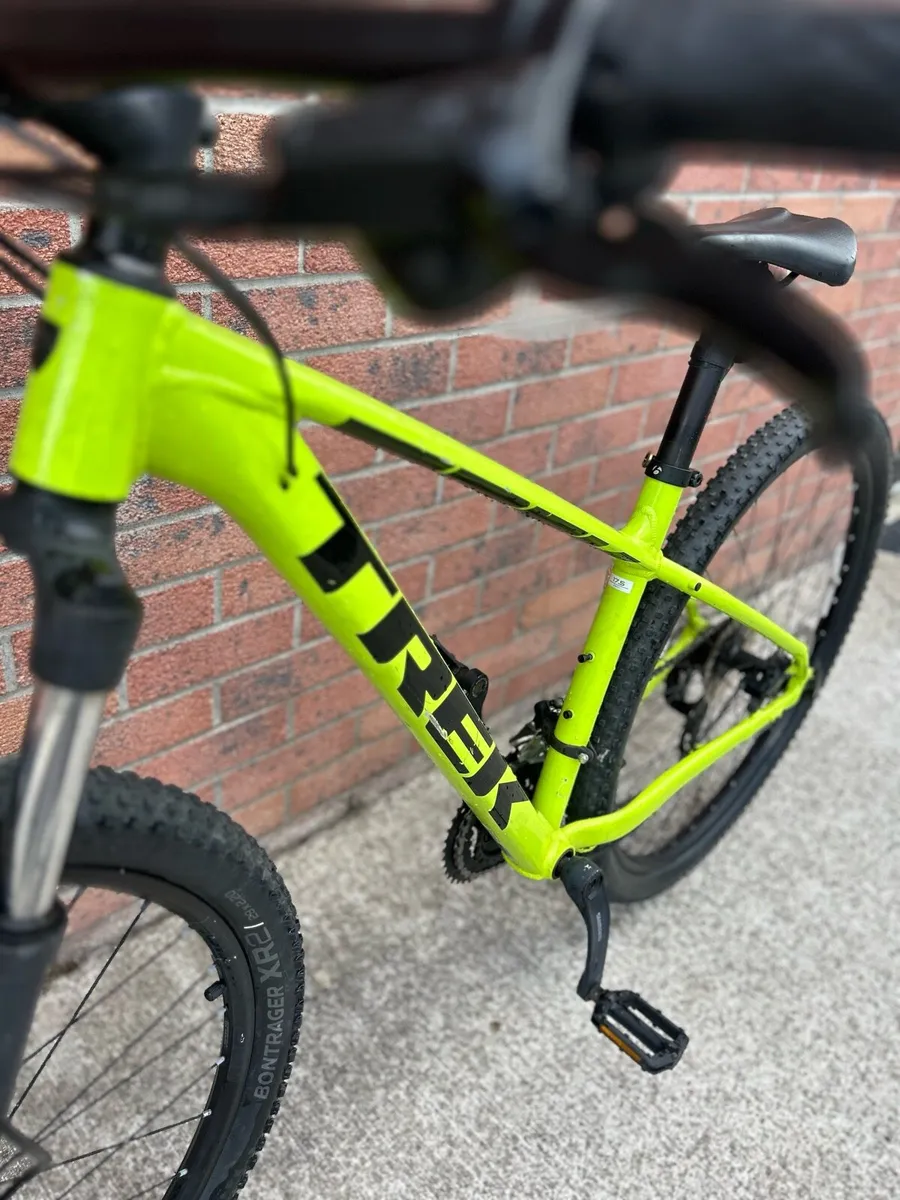 Trek Marlin 5 Mountain Bike - Image 3