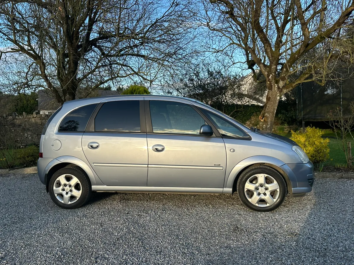 Opel Meriva 1 owner - Image 3