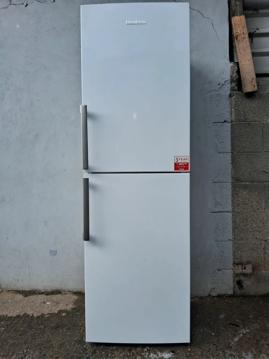 FRIDGE AND FREEZER FULL FROST FREE - Image 1