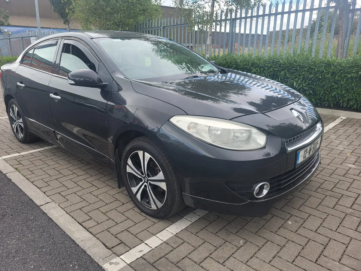 2012 Renault Fluence Tom Tom - Image 1
