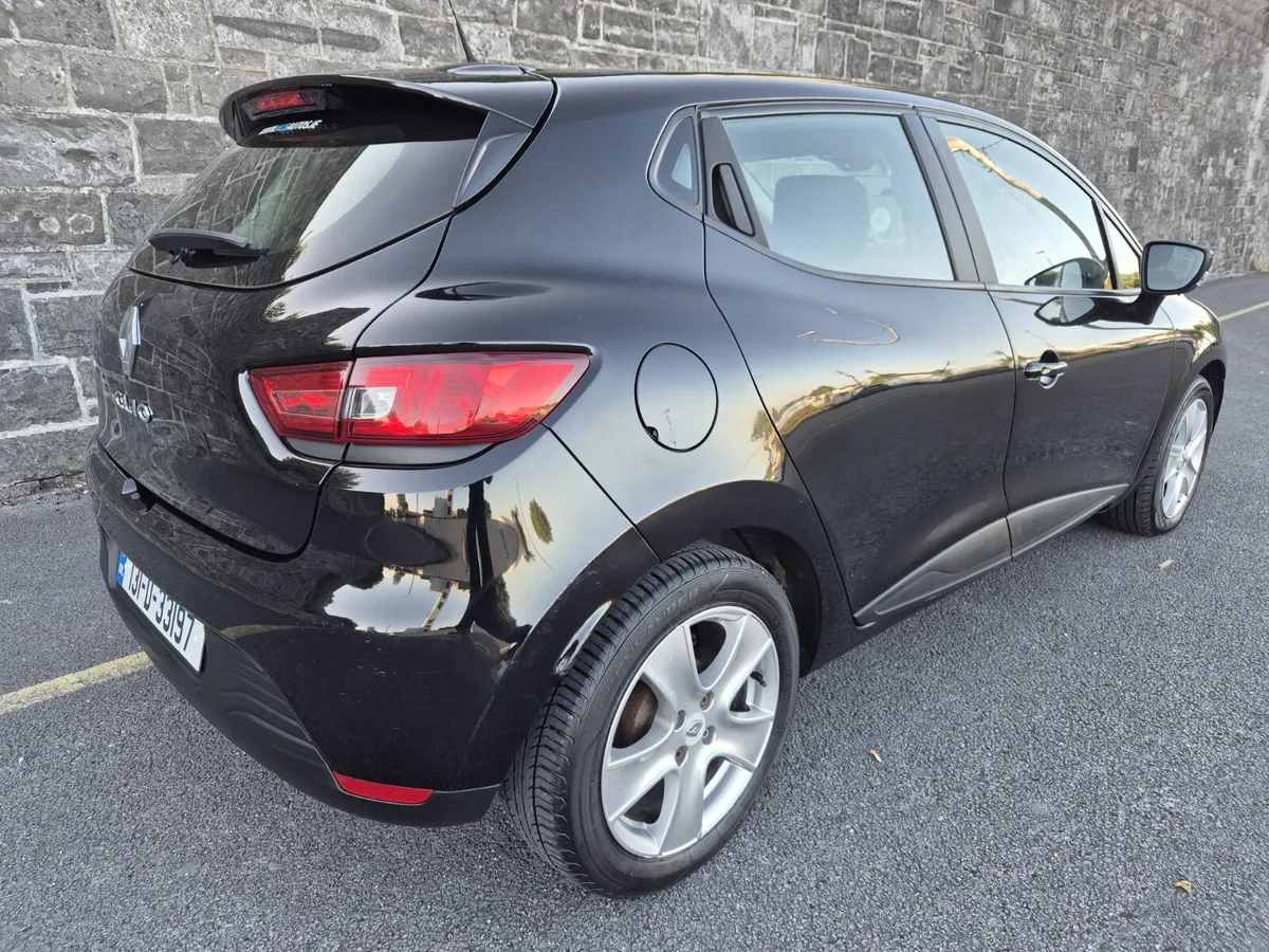 131 Renault Clio 1.2 Ideal starter car!! NCT 04/26 - Image 4