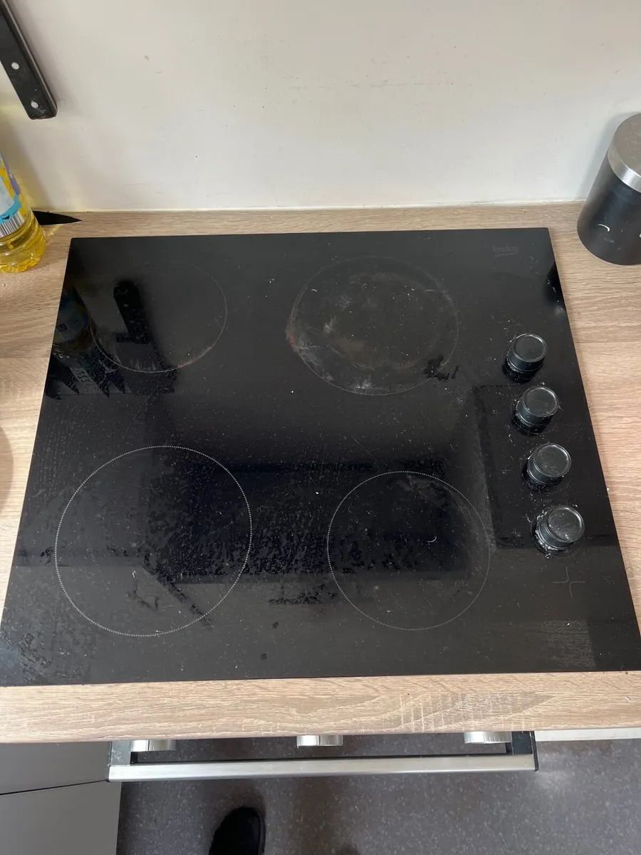 Cooker & Hob - Image 1