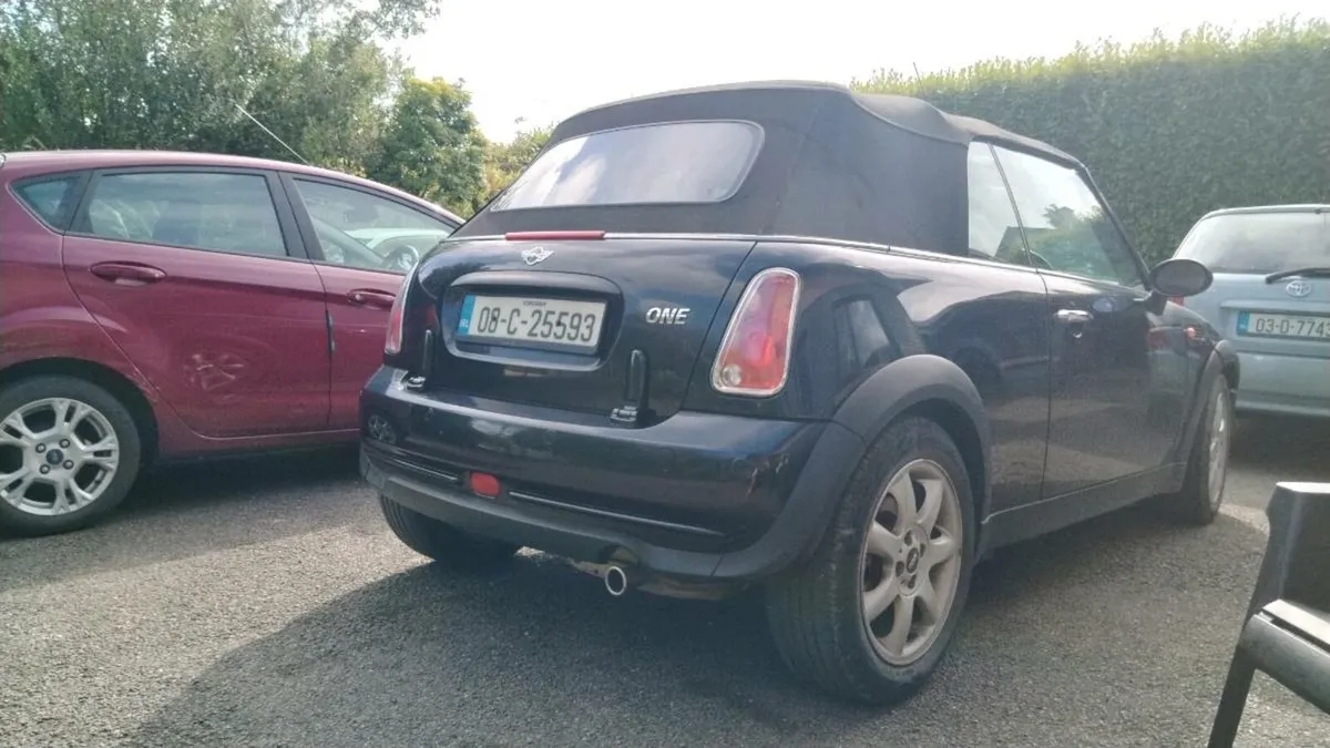 MINI COOPER BLACK CONVERTIBLE NEW NCT - Image 4