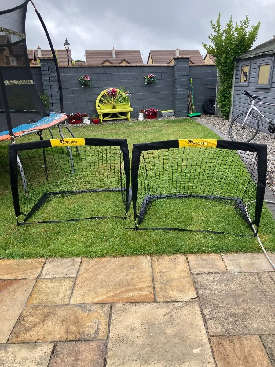 Mini football goals - Image 1
