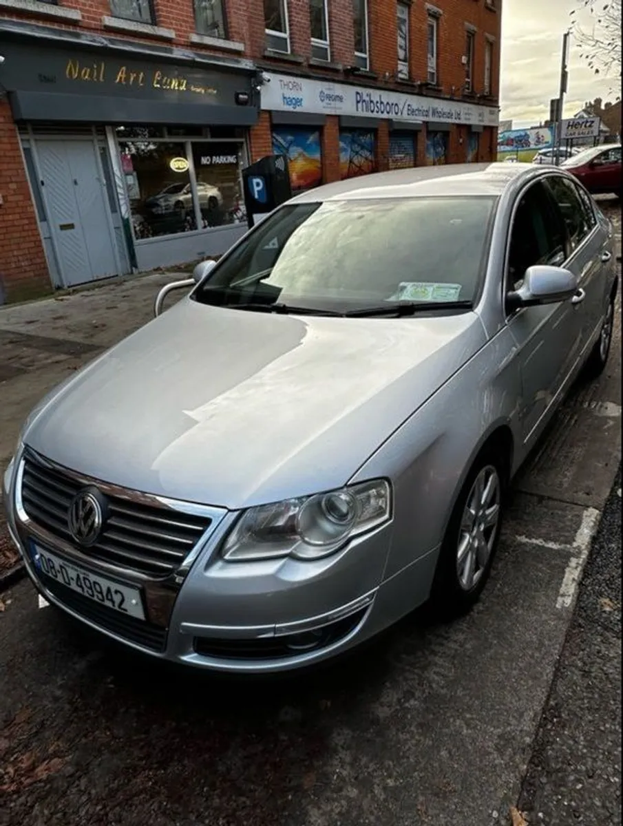 2008 Volkswagen Passat - Image 2