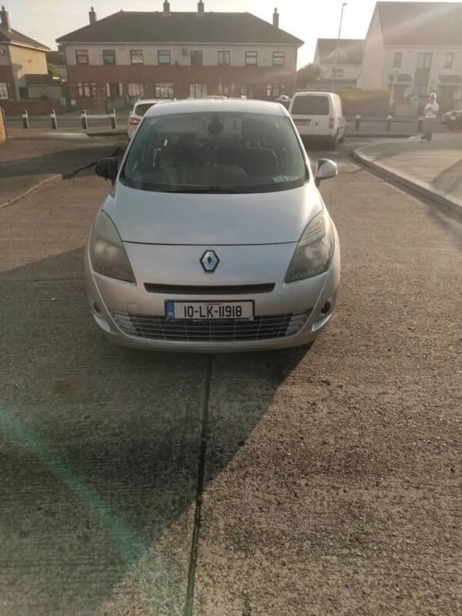 2010 Renault Grand Scenic - Image 3