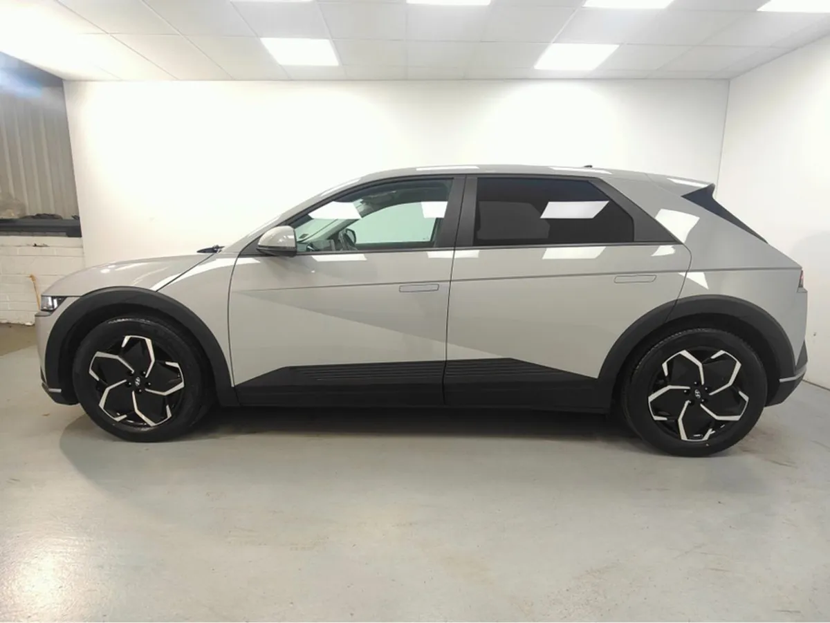 Hyundai Ioniq 5 Executive 58 5DR Auto - Image 3