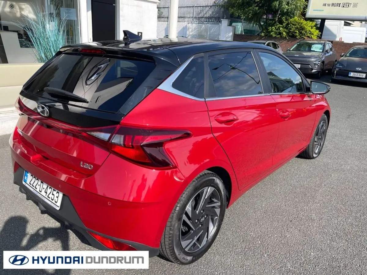 Hyundai i20 1.2 Launch Edition 2 Tone Roof - Image 4