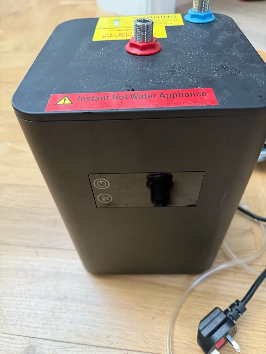 Boiling water tap, boiler and insinkerator - Image 4